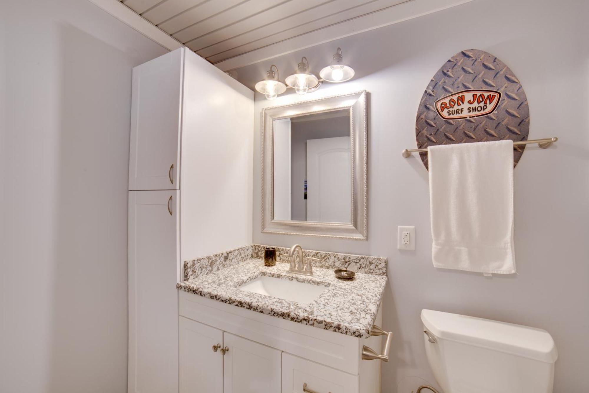 Ocean Isle Beach Studio With Patio - 1 Mi To Pier! Экстерьер фото