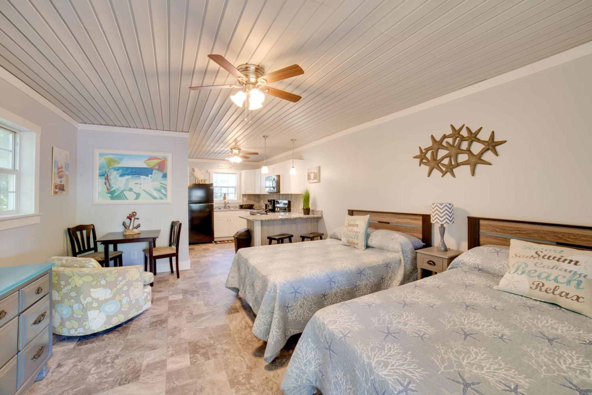 Ocean Isle Beach Studio With Patio - 1 Mi To Pier! Экстерьер фото